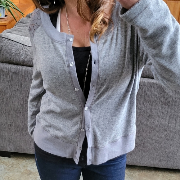 Vera Wang Cardigan Gray Princess Crystal Button Lace Back Lightweight Sweater XL - Picture 1 of 11